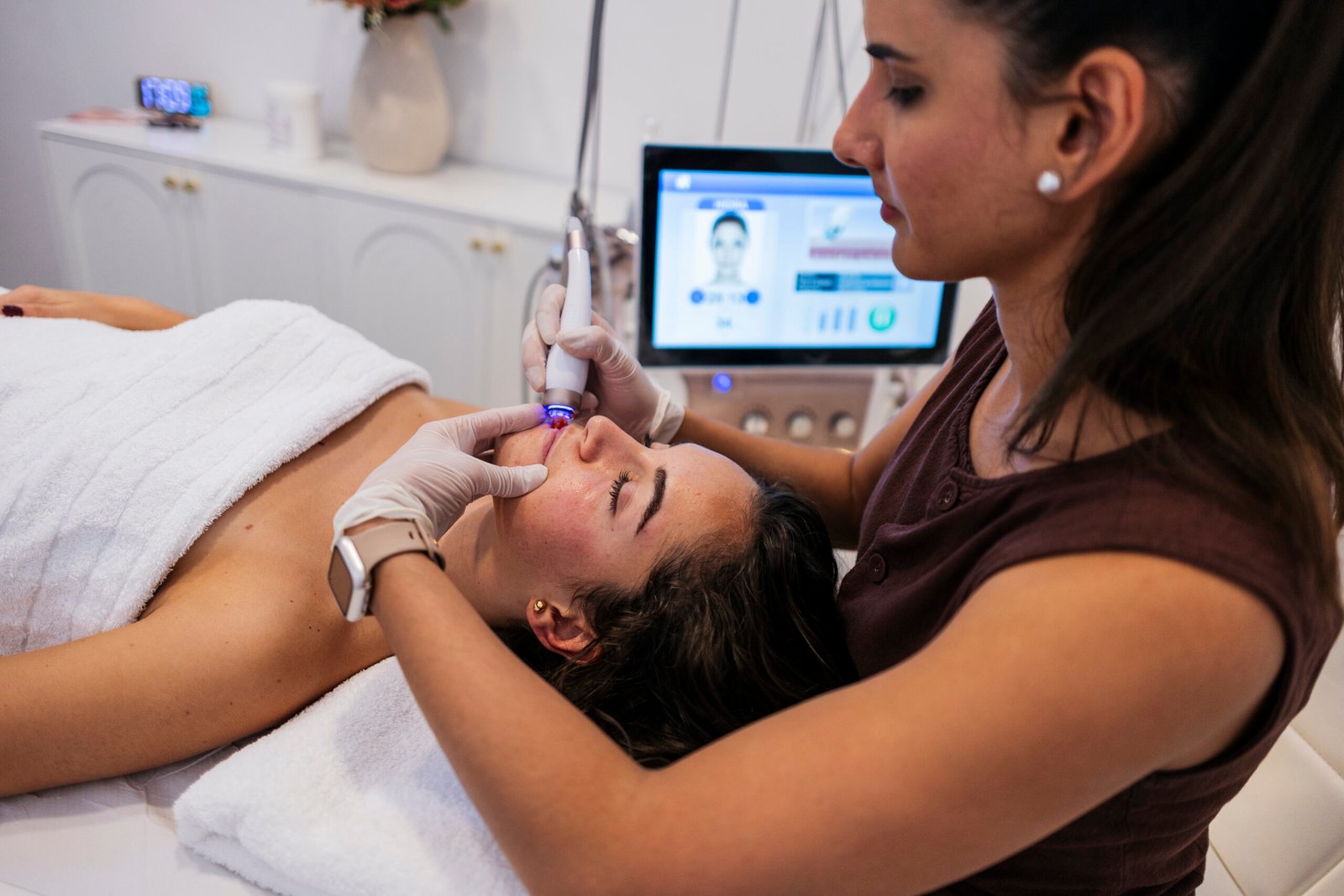 Hydrafacial treatment at Nexja Skin Clinic Istanbul
